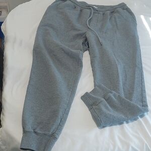 Goodthreads Heather Gray Sweatpants. Size M .Small Hole In Back .